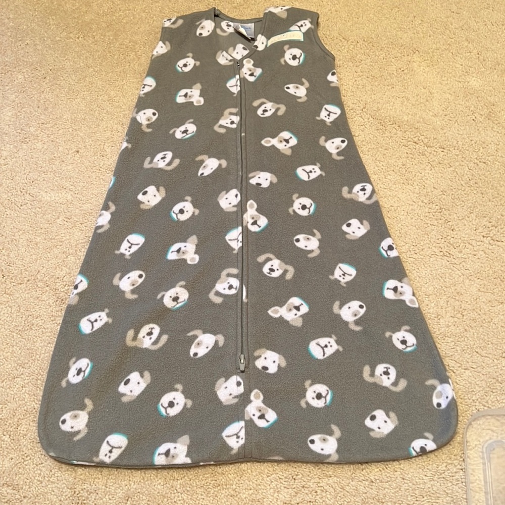 Light gray sleep sack, medium
